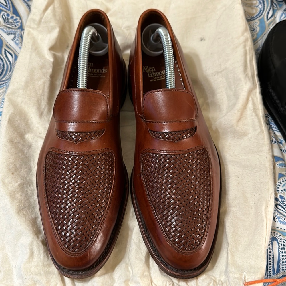 COPY - Discontinued Allen Edmonds Carlbad in 8.5D